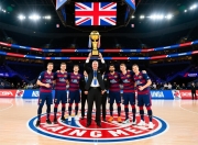 恭喜！巴黎首夺世界级冠军今年加冕6冠王史上第3队比肩巴萨拜仁的简单介绍